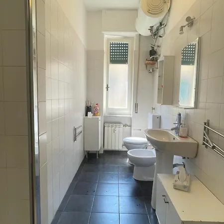 Main Square - Spacious 4br - Wifi & Elevator - Alway Open *