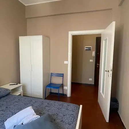 Main Square - Spacious 4br - Wifi & Elevator - Alway Open