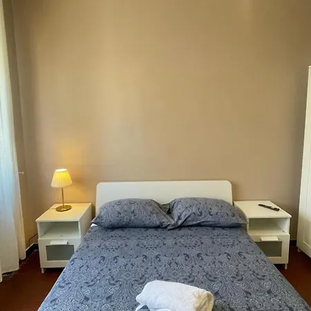 דירה Main Square - Spacious 4br - Wifi & Elevator - Alway Open