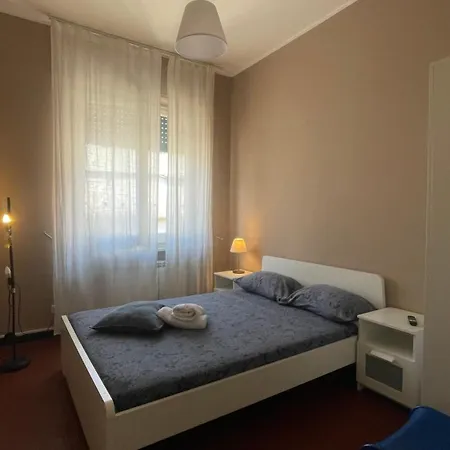 דירה Main Square - Spacious 4br - Wifi & Elevator - Alway Open *